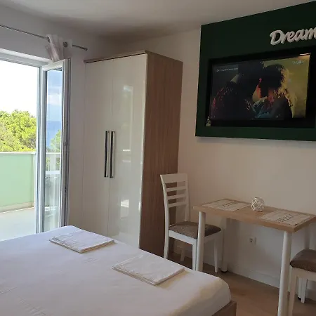 Dominovic 3* Brela
