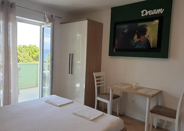 Dominovic 3* Brela