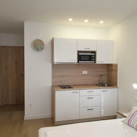 Dominovic 3* 브렐라